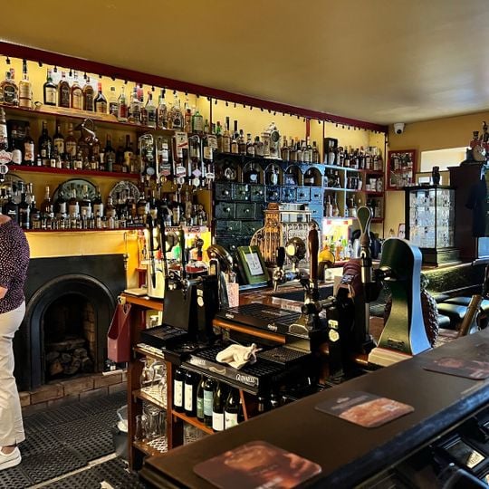 O'Loclainn's Irish Whiskey Bar