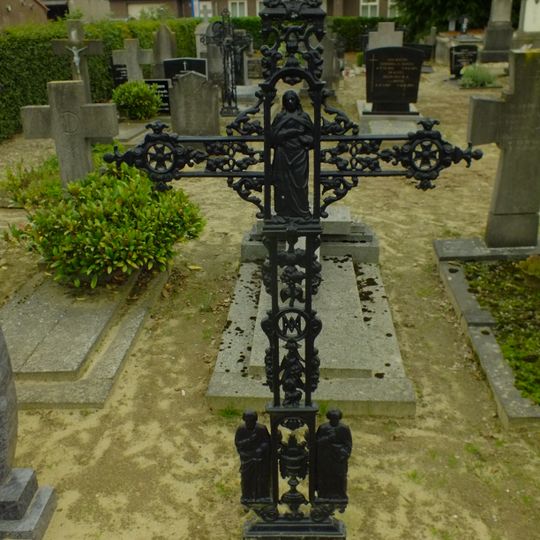 R.K. Kerkhof Sambeek: anoniem grafkruis