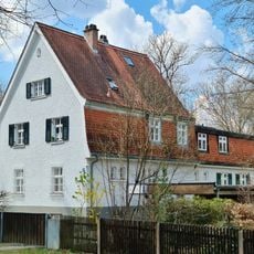 Diefenbachstraße 30