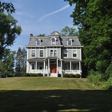 Lakeville Manor