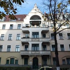 Miets- und Geschäftshaus Bornstedter Straße 1, Kronprinzendamm 1