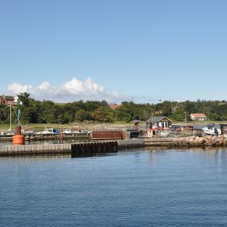 Nekselø Harbour