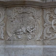 Morový stĺp, reliéf