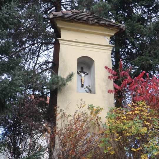 Výklenková kaple v Hlubokém