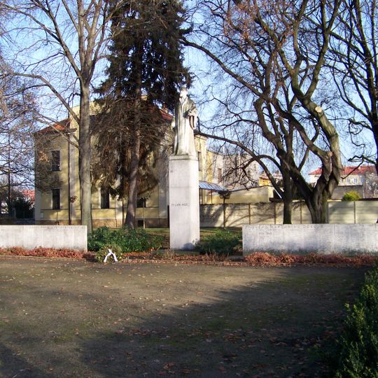 Pomník padlým v Parku Hrdinů v Nymburku