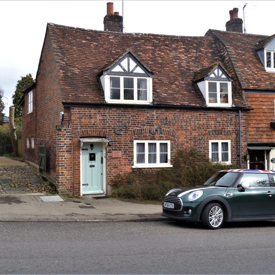 Kingsbury Hill Cottage  Merle Cottage