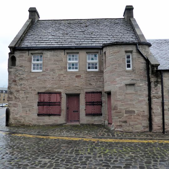 Perth, 21, 23 North Port, Fair Maid's House