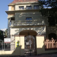 Carrasquer Schools, Sueca