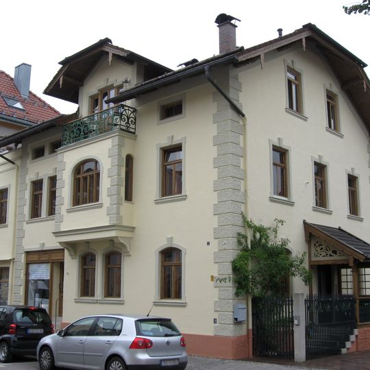 Lindenstraße 1