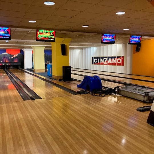 Strike Bowling Club