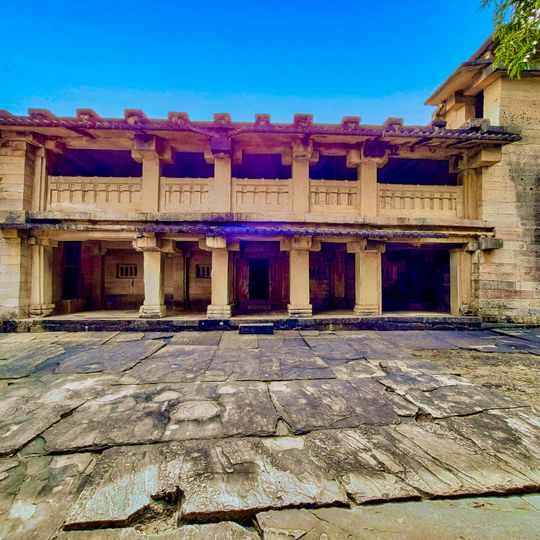 Ranod Hindu monastery, Shivpuri district