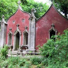 The Red House circa 150 metres north of the stables