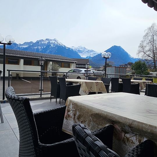 India Village Guesthouse & Restaurant