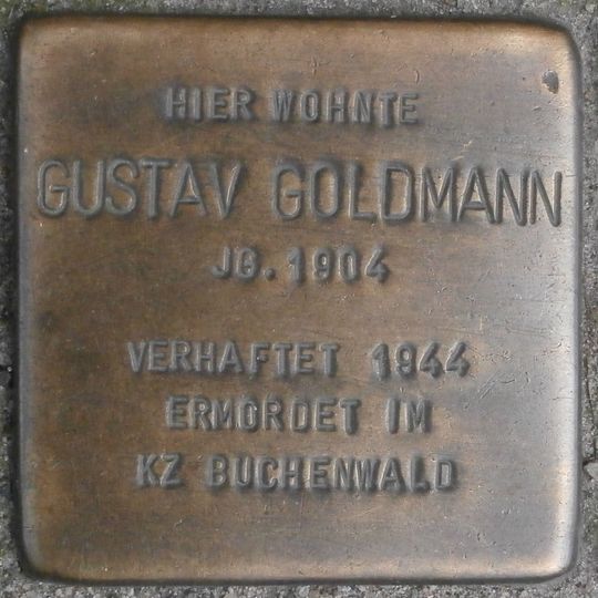 Stolperstein en memoria de Gustav Goldmann