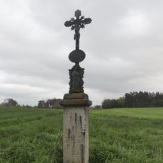 Kříž v poli u Bačkovic