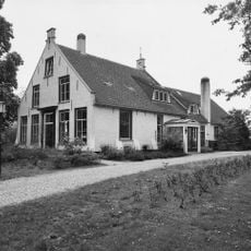 Hoofdstraat 50, 's-Gravenmoer