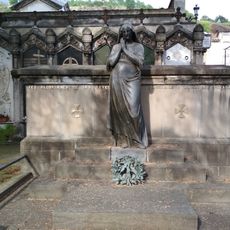 Panteón de la familia de Narcís Agustí