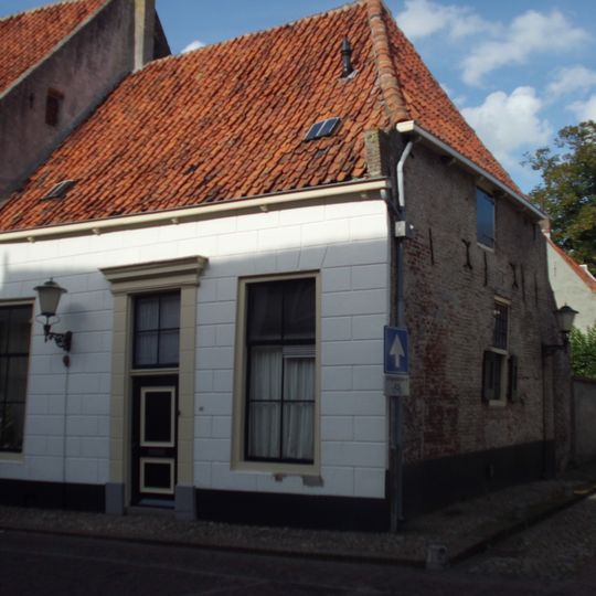 Vormt een goed geheel met het naastgelegen nr 10