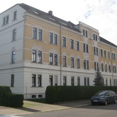 Doppelmietshaus in offener Bebauung mit Vorgarten Marienberger Straße 16; 18