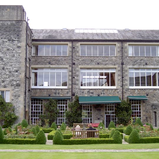 26, 26B And 27, Kilver Street