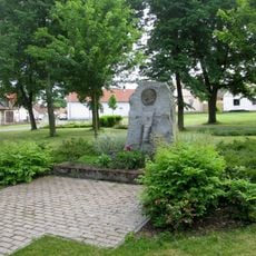 Památník v Klášteře