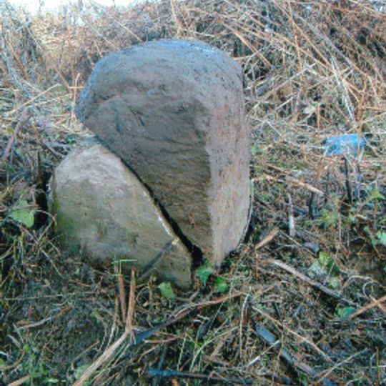 Milestone, Allaston Meend
