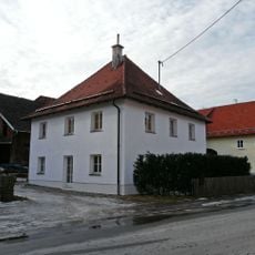 Walmdachhaus