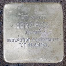 Stolperstein en memoria de Heinz Fass