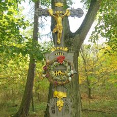 Kříž u silnice severně od osady Vinné