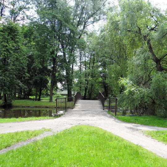 Landscaped park around Dernałowicz Palace in Minsk Mazowiecki