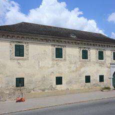 Wohnhaus, ehem. Herrschaftswirtshaus