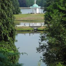 Blick entlang der Zentralachse der Karlsaue