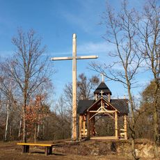 Dřevěný kříž ve Slatinicích na Malém Kosíři