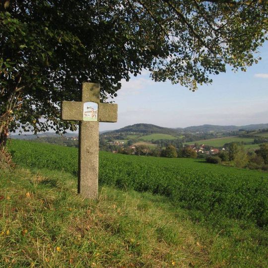 Kříž na křížové cestě u Počepic - 7. zastavení