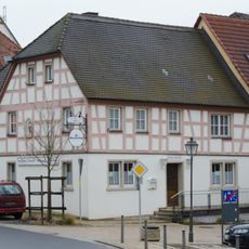 Wohn- und Geschäftshaus