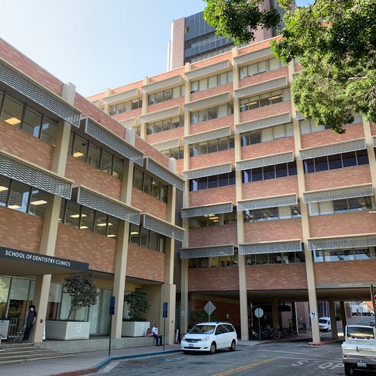 UCLA School of Dentistry