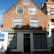 Pand met halsgevel, vroeger waarschijnlijk trapgevel