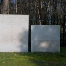 ‘Joods grafmonument’ (2)