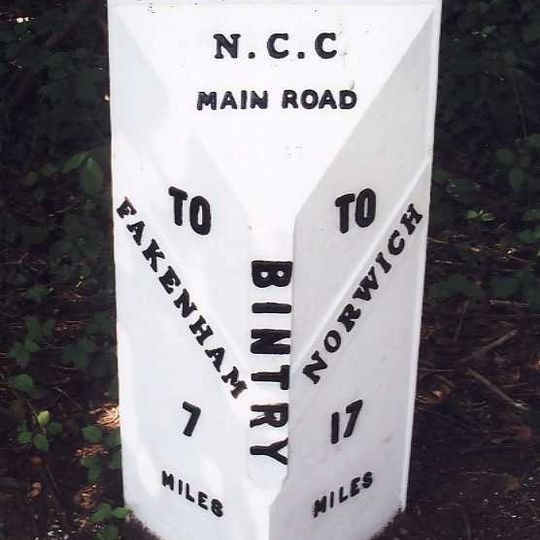 Milepost, 150yds S of Stone Lane jct
