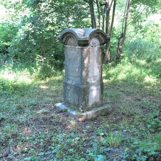 Kříž v Potoční ulici v Dolních Křečanech