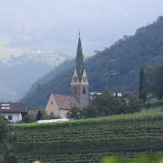 St. Peter auf Karnol