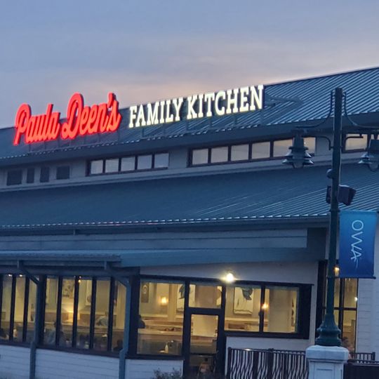 Paula Deen's Family Kitchen