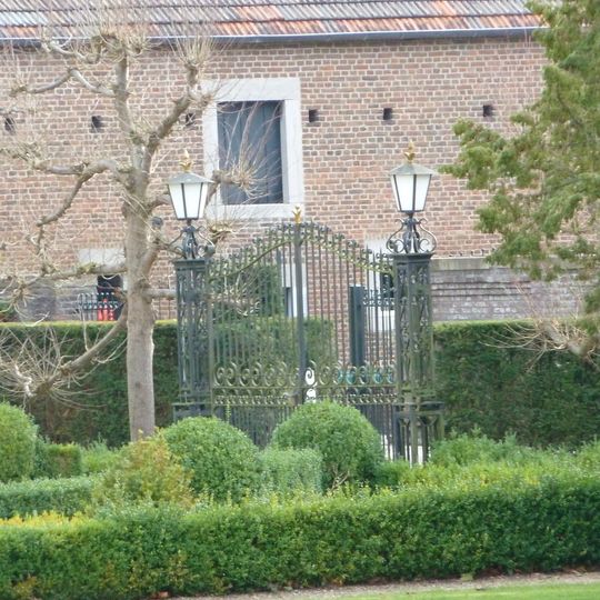 Castle Cartils: iron gates