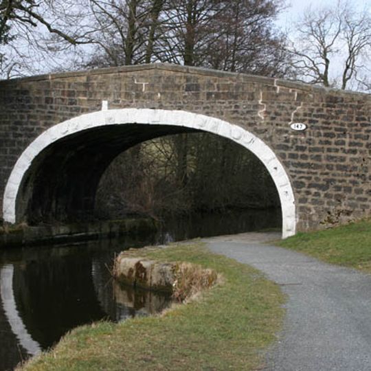 Leeds And Liverpool Canal Daubers Bridge Number 147