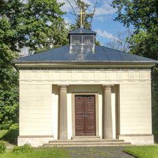 Hrubý-Gelenj Vault in Červené Pečky