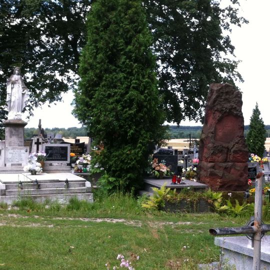 Cmentarz katolicki w Maluszyniu