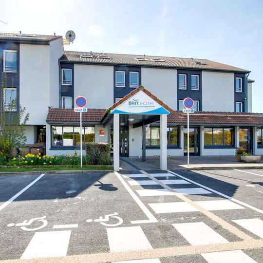Brit Hotel Reims Nord - Bistrot Le Neuville