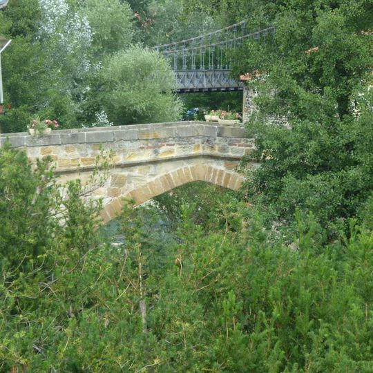 Vieux pont sur la Couze