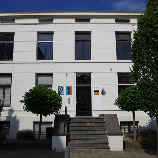 Kenaustraat 1, Haarlem