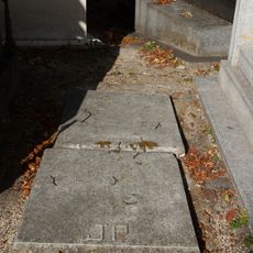 Grave of Unidentified 10